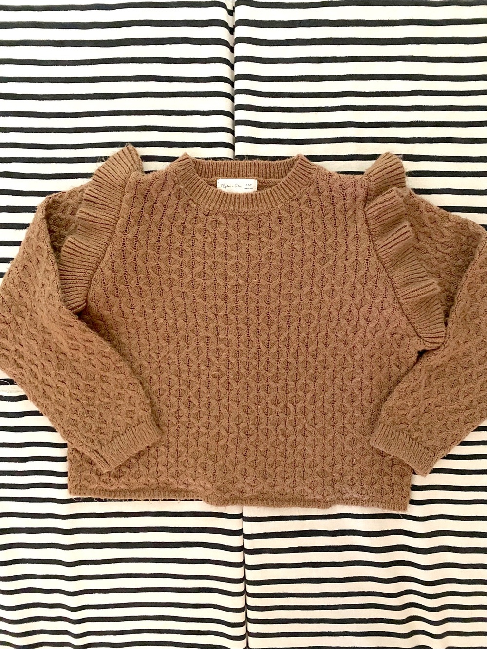 Rylee + Cru 4-5yr Camel Cable Knit Ruffle Shoulder Sweater